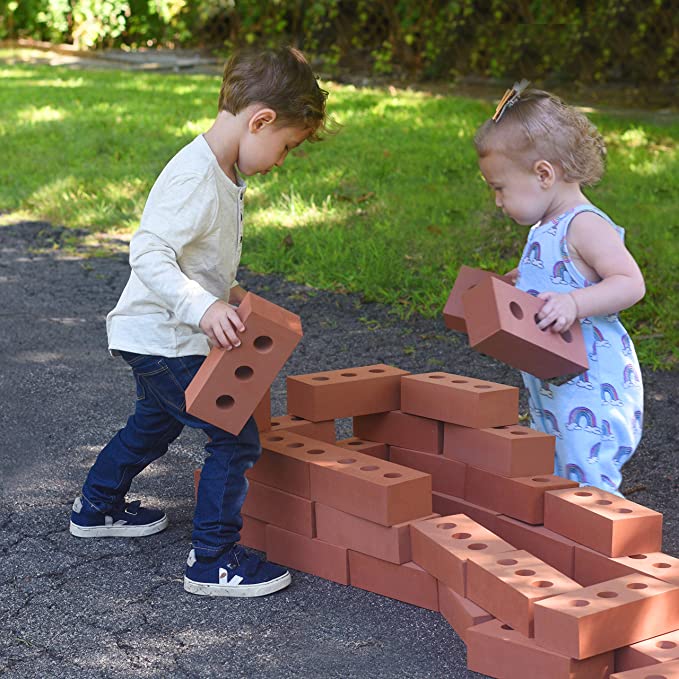 بزرگ شدن با بازی: در اینجا مزایای بازی های ساختمانی برای کودکان و نوجوانان آورده شده است